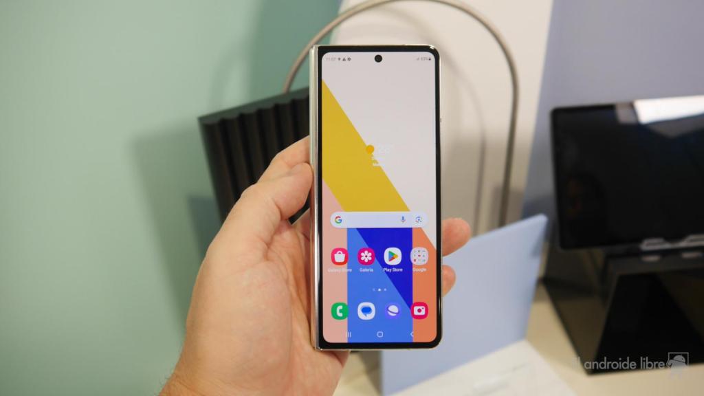 Samsung Galaxy Z Fold 5