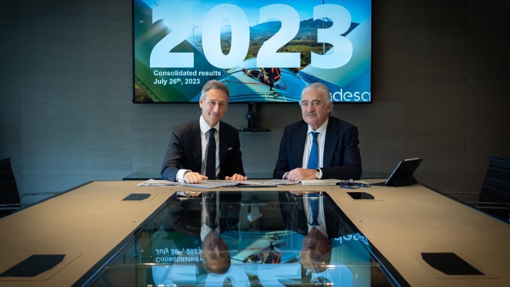 José Bogas, consejero delegado de Endesa (izq), junto a Marco Palermo (dcha), director general económico-financiero.