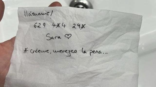 El usuario @ceciarmy a través de Twitter.