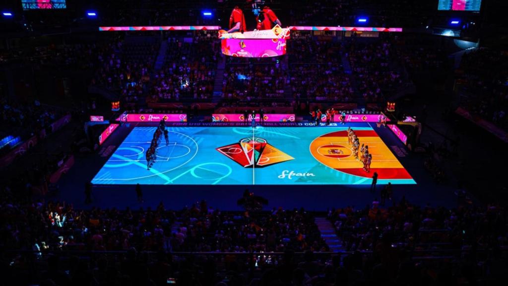 Suelos LED del WiZink Center usados durante el Mundial U19 de baloncesto femenino