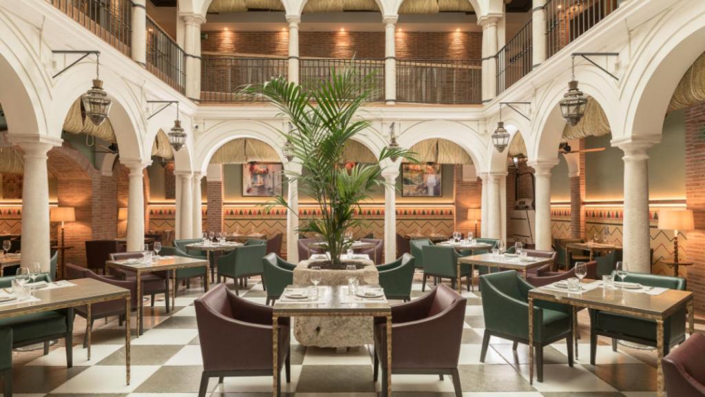 El patio donde se ubica el restaurante Balausta
