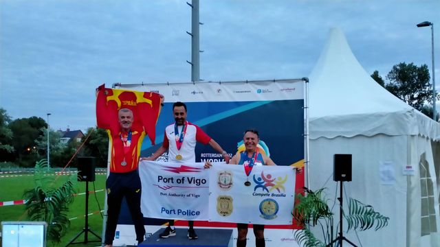 Carlos Adán gana el 10.000 metros en las Olimpiadas de Países Bajos en 2022.