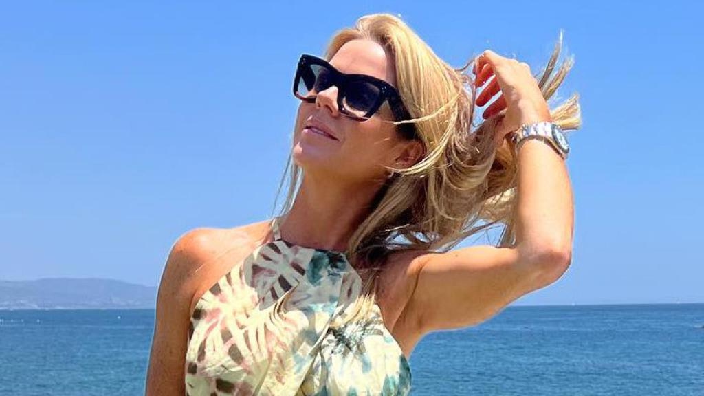 Amelia Bono con un look de Zara, en una foto compartida en su perfil de Instagram.