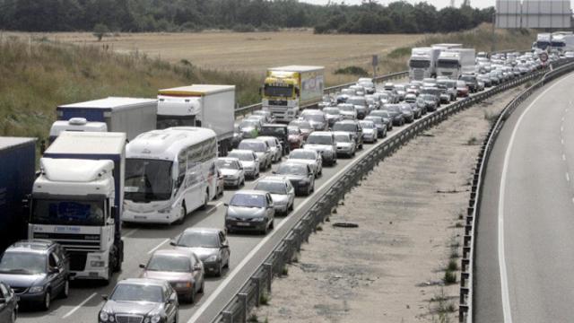 Retenciones en la AP-1. Imagen de archivo