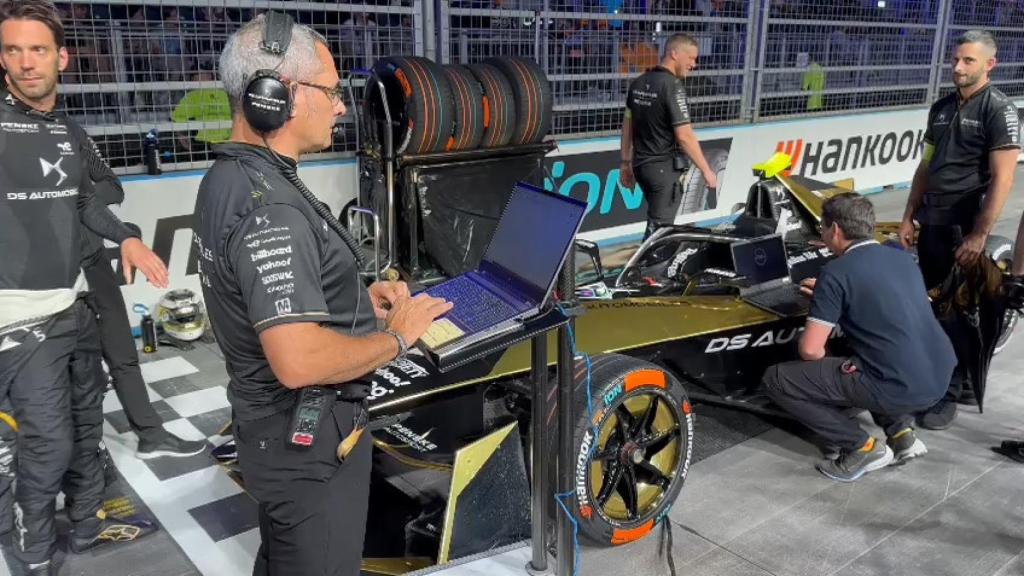 El E-Prix de Londres Fórmula E, desde dentro: así lo vivió EL ESPAÑOL junto al equipo DS Penske
