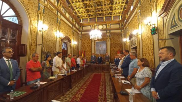 Minuto de silencio en recuerdo de Encarnación Pérez