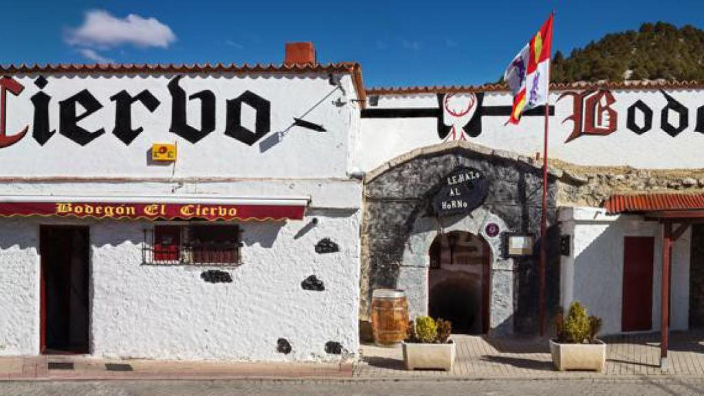 La fachada del Restaurante-Bodegón El Ciervo