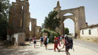 Peregrinos en el Monasterio de San Antón