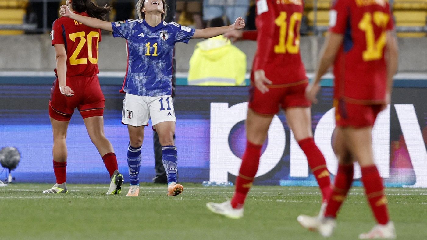Tanaka celebra el 0-4 de Japón contra España