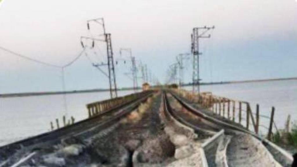 Los destrozos en el puente de Chongar tras el ataque ucraniano del sábado.
