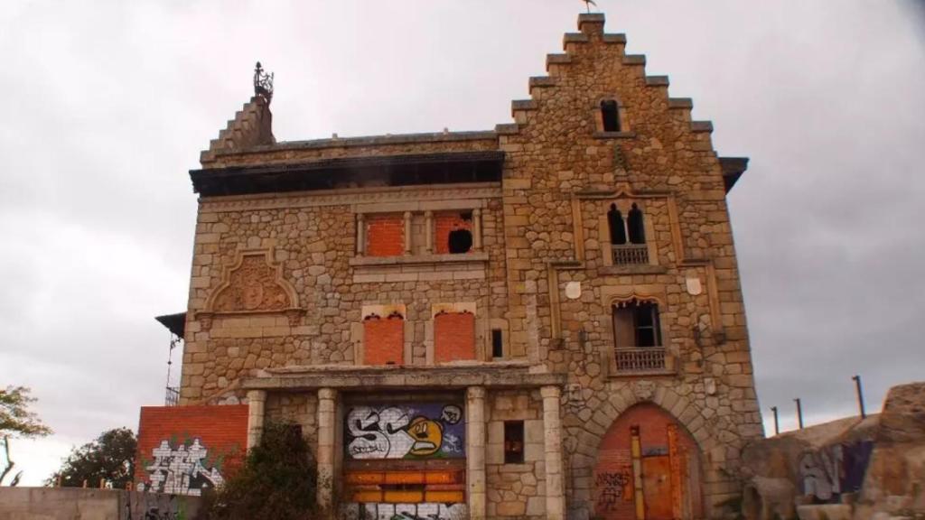 Palacio del Canto del Pico.