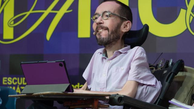 El exportavoz de Unidas Podemos en el Congreso, Pablo Echenique, durante un acto en la sede de Podemos en abril.