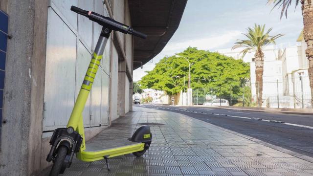 Imagen de archivo de un patinete eléctrico.