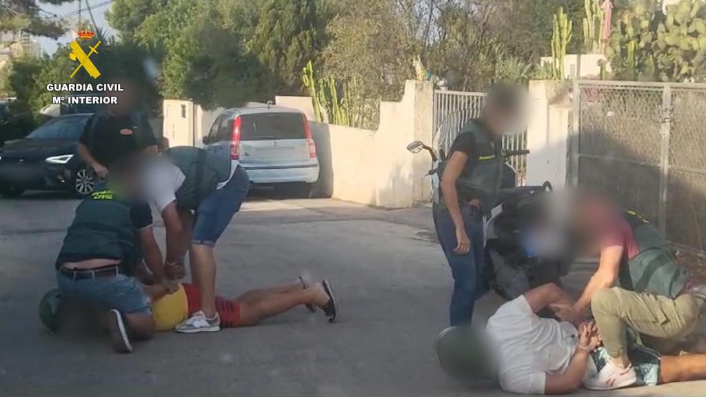 La detención de los fugitivos.
