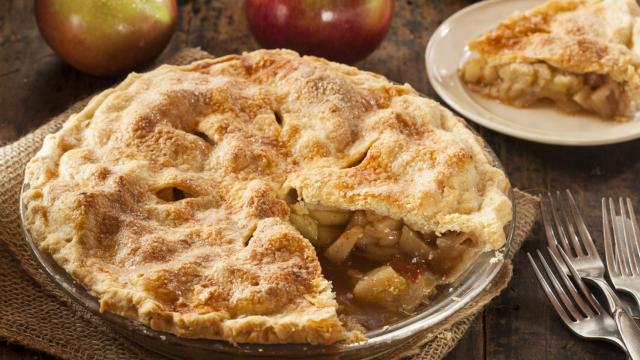 El chef José Andrés sustituye la manzana por calabacín en la receta de esta tarta y la razón es brillante