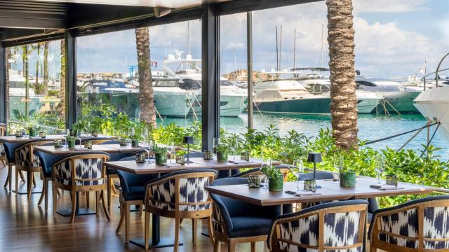 Yara, un soplo de aire fresco en Puerto Portals, icono de lujo Mallorquín