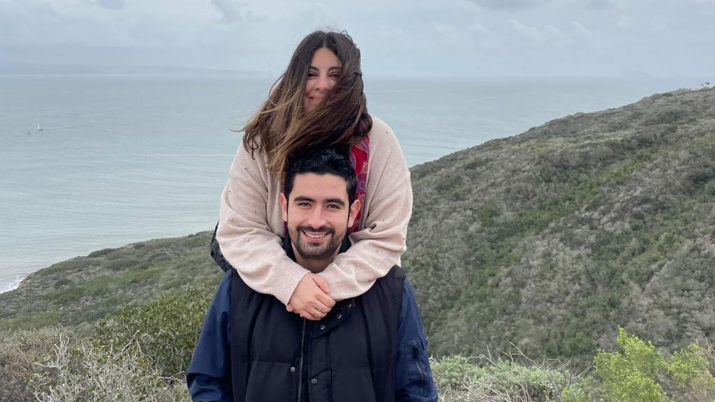 Sofía y Víctor, pareja con TDAH.