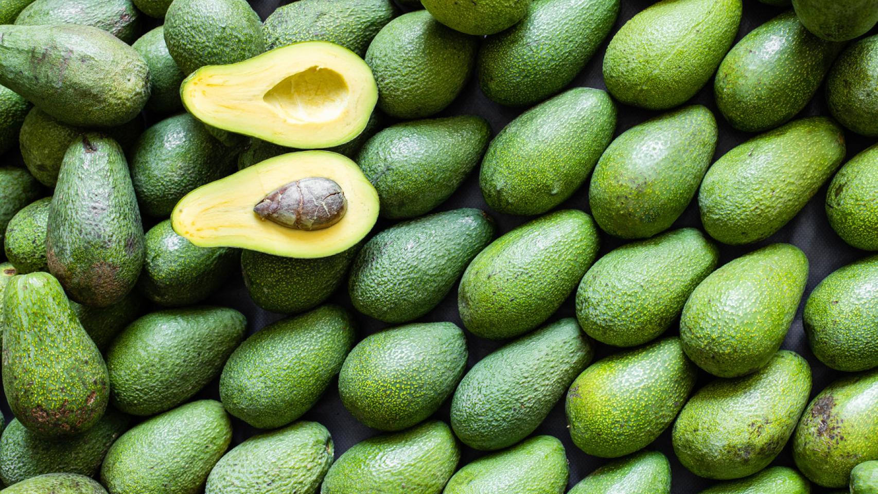 Estas son las personas que no pueden comer aguacate, según la OCU