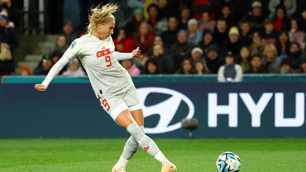 Ana-Maria Crnogorcevic, con Suiza