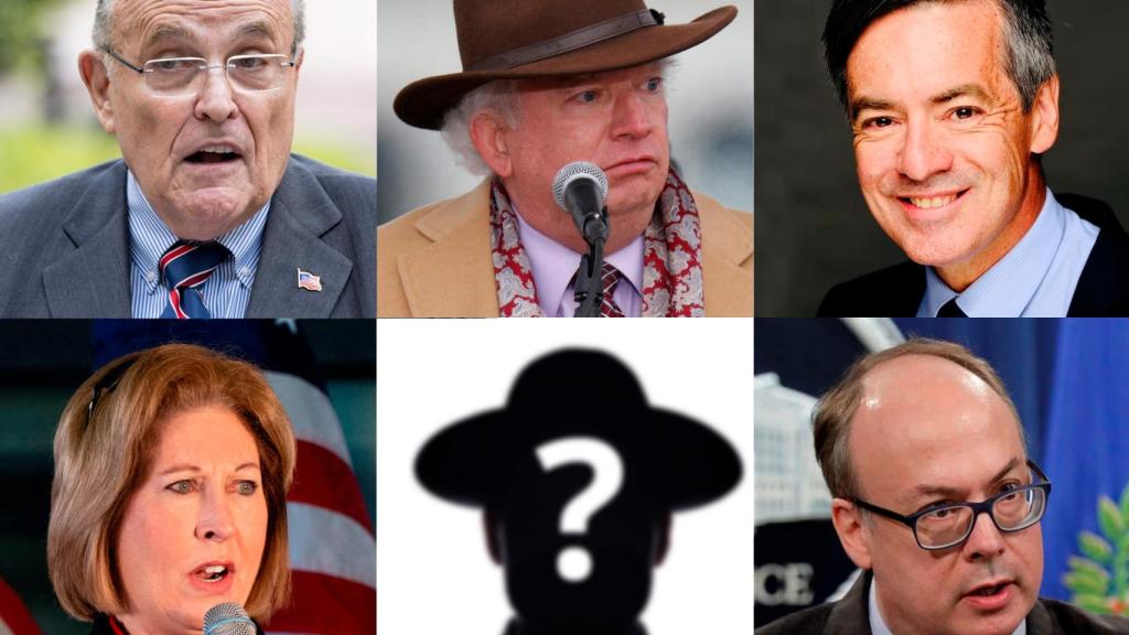 John Eastman, Jeffrey Clark, Sidney Powell y Rudy Giuliani en una combinación de fotografías tomadas en 2020 y 2021.