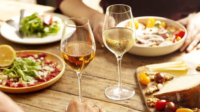 Comida acompañada con vinos de Jerez.