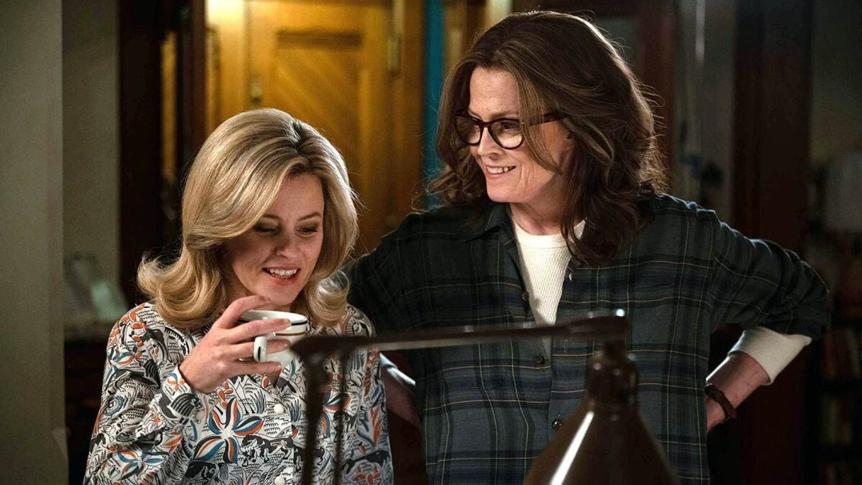 Elizabeth Banks y Sigourney Weaver en 'Todas somos Jane'