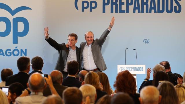 El exalcalde de Zaragoza y candidato del PP a presidir Aragón, Jorge Azcón, con Alberto Núñez Feijóo.