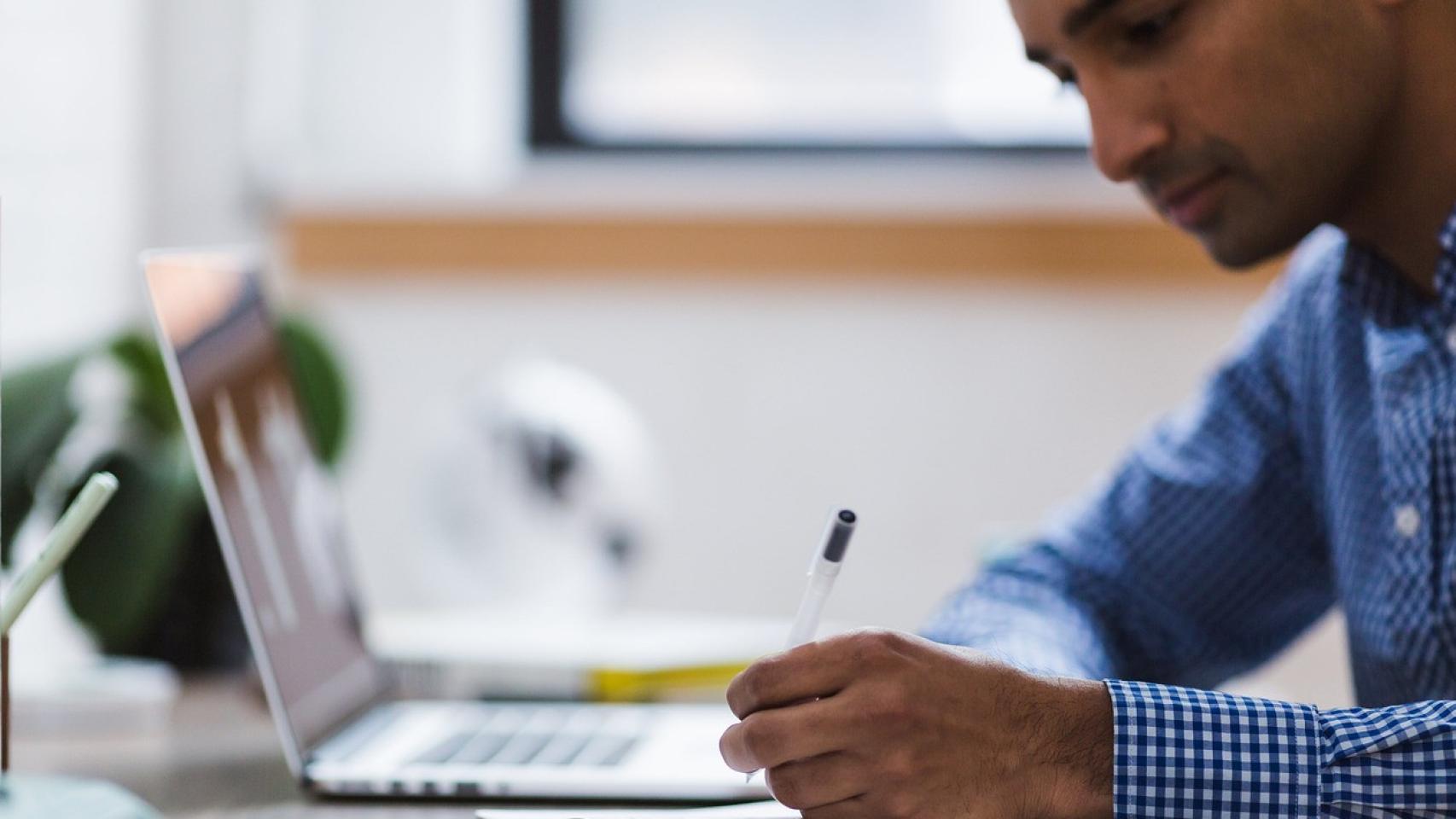 Un estudiante durante una jornada de formación.