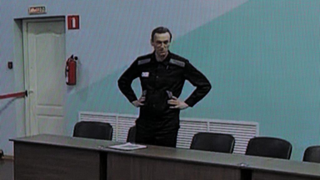 Alexei Navalny durante el juicio