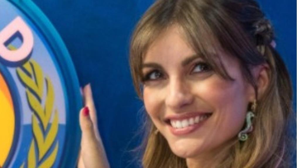 Cristinini, hace unos años y en la actualidad, narrando el 'Grand Prix'.