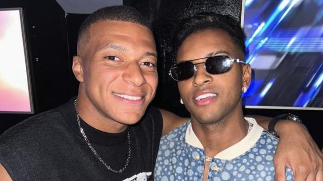 Kylian Mbappé y Rodrygo, juntos en Cerdeña