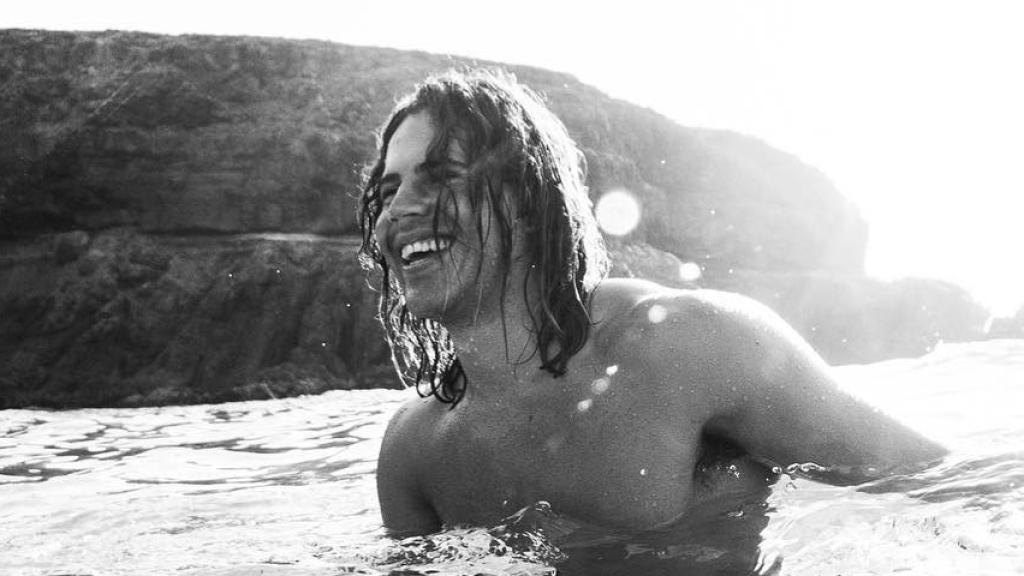 Daniel Sancho en una imagen en blanco y negro de sus redes.