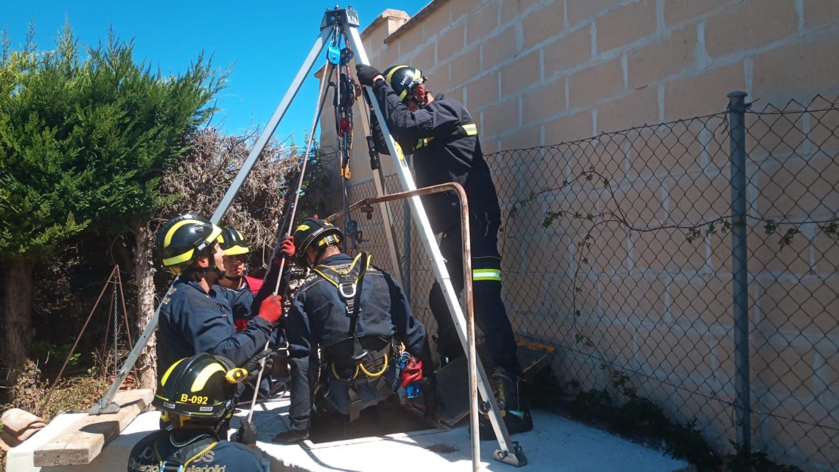 Rescate de un hombre en un pozo de 15 metros