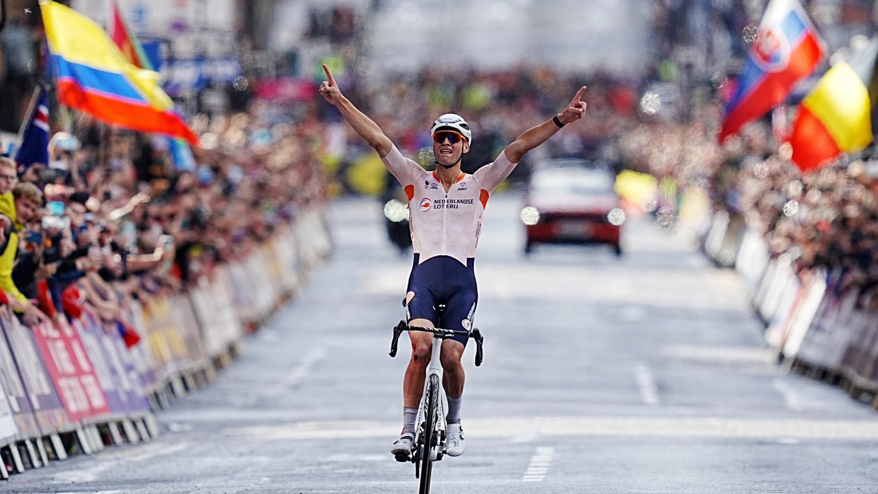 Van der Poel se corona como campeón del Mundial de ciclismo en ruta en Glasgow