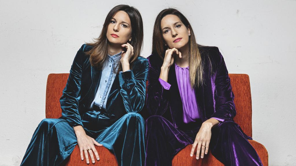 Marta y Eva Yarza, fotografiadas durante una sesión con 'Hijos de Rivera'.