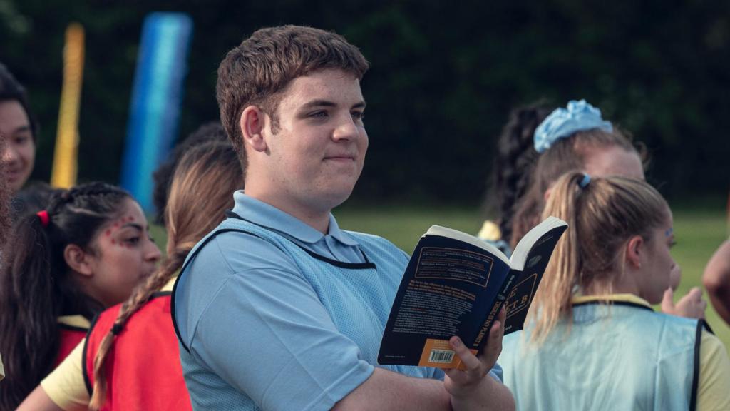 Isaac en la primera temporada de la serie.