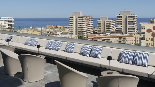 El sky bar donde tomar copas con las mejores vistas de Torremolinos