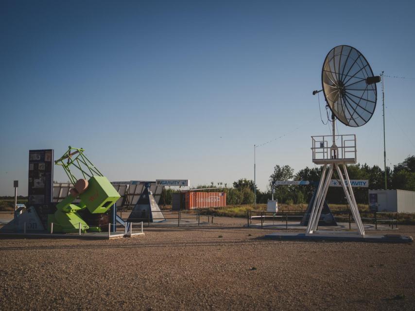 En el observatorio, además de contribuir a la investigación con sus telescopios, también tienen un área dedicada a la divulgación