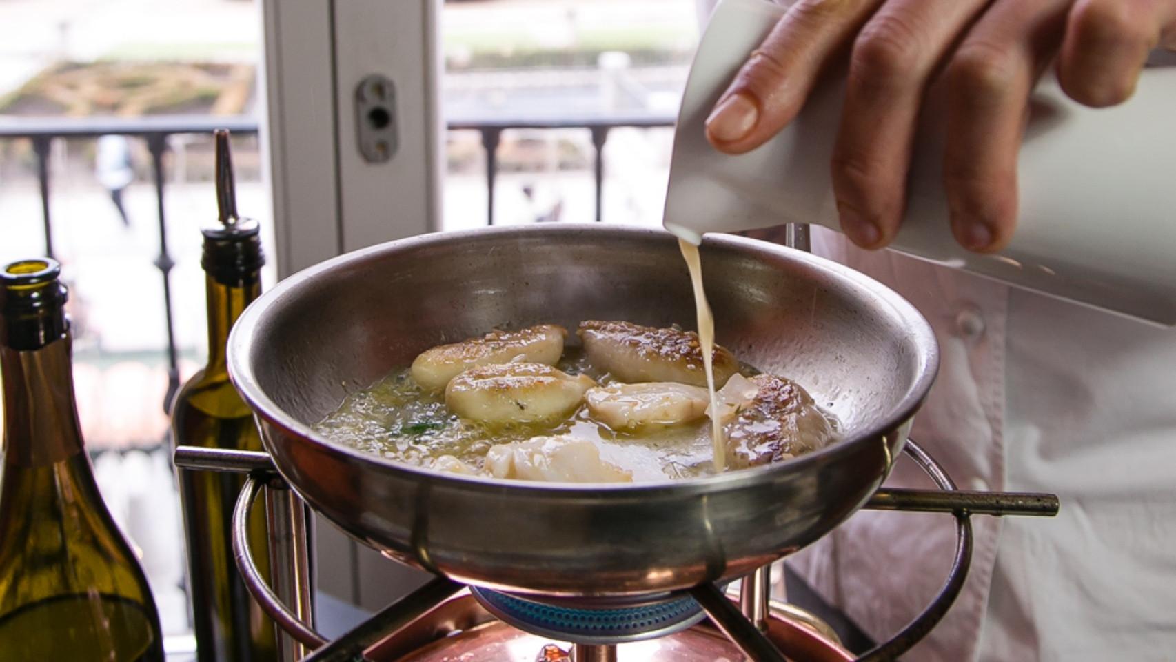 Así es la mejor 'Lonja' de pescados de Madrid en la casa donde vivió Verdi, frente al Palacio Real