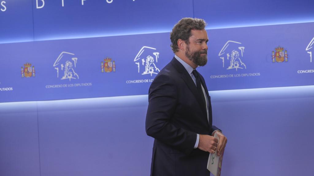 El portavoz de Vox en el Congreso, Iván Espinosa de los Monteros, durante la rueda de prensa en la que ha explicado los motivos de su retirada de la política.