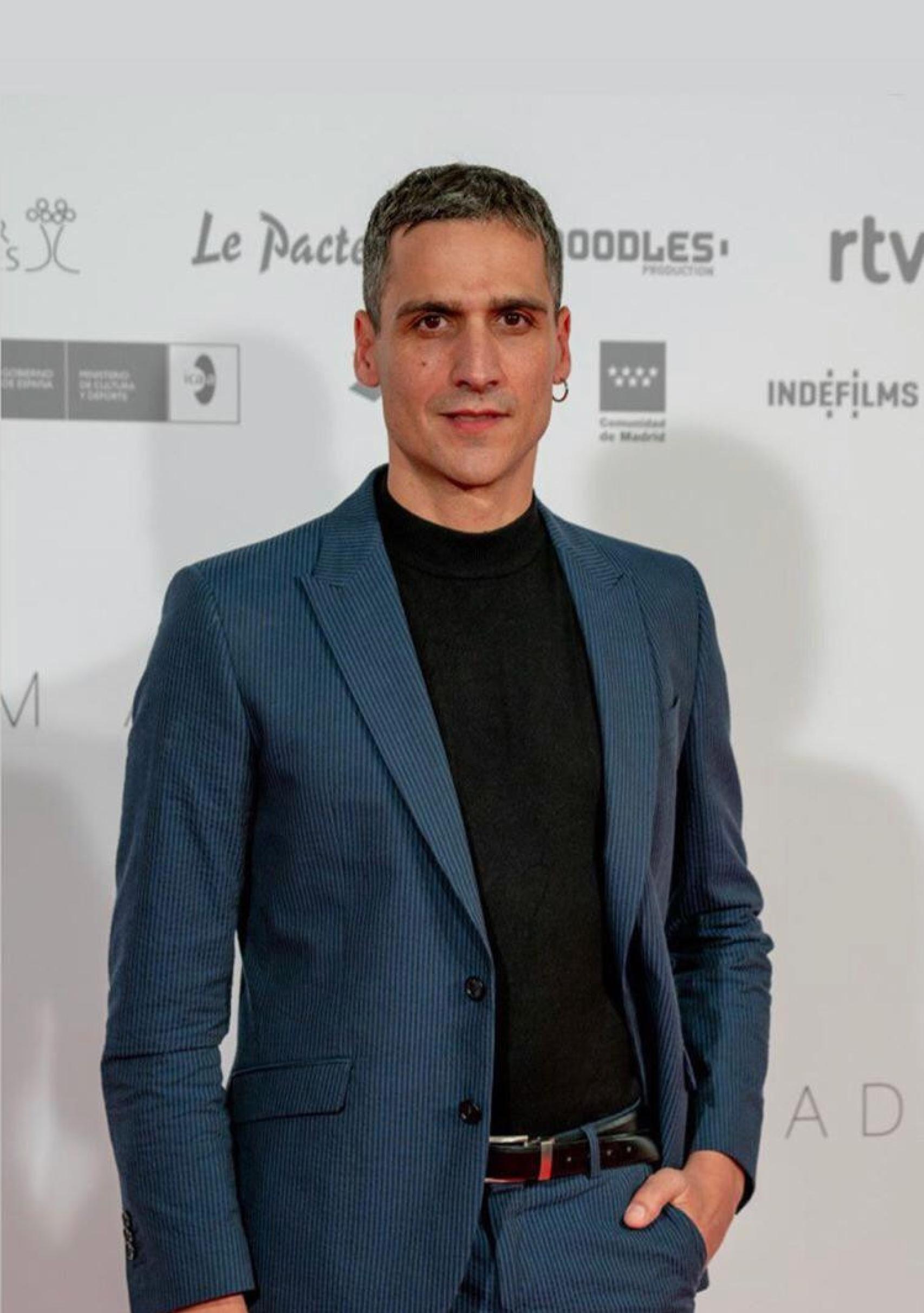 Raúl Prieto en la premiere de una película