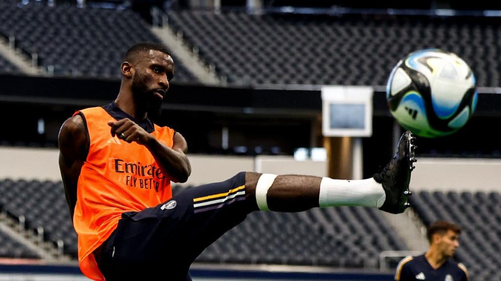 Rüdiger, durante un entrenamiento con el Real Madrid.