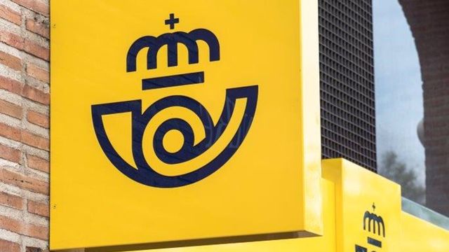 Entrada a una oficina de Correos.