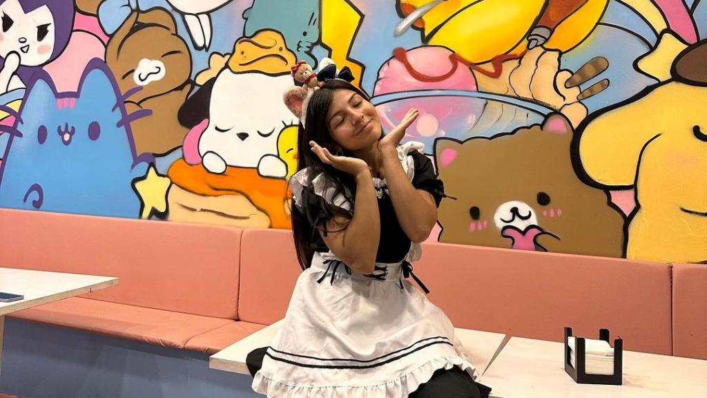 La cafetería otaku que triunfa en Sol: camareras 'maids', crepes de Hello Kitty y cafés de Picachu