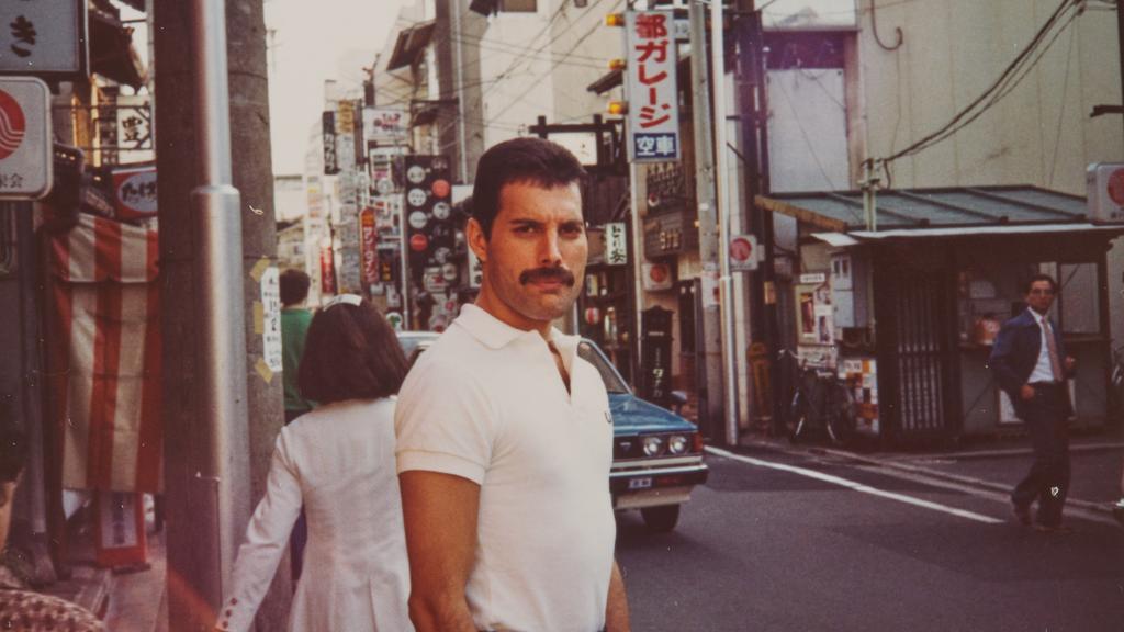 Freddie Mercury en Japón. Polaroid.