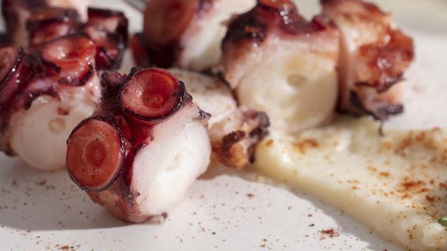Dónde comer los mejores pulpos de España según los premios Pulpo Pasión 2023.