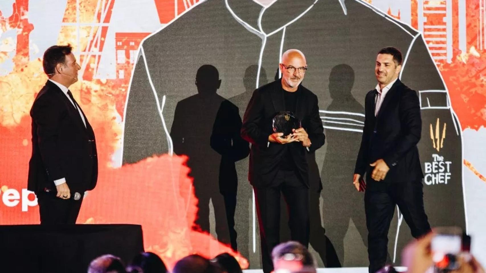 Franco Pepe, recogiendo su premio The Best Pizza