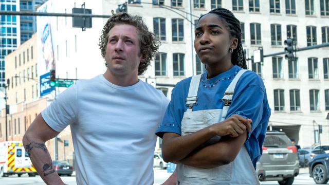 Jeremy Allen White y Ayo Edebiri en la segunda temporada de 'The Bear'.