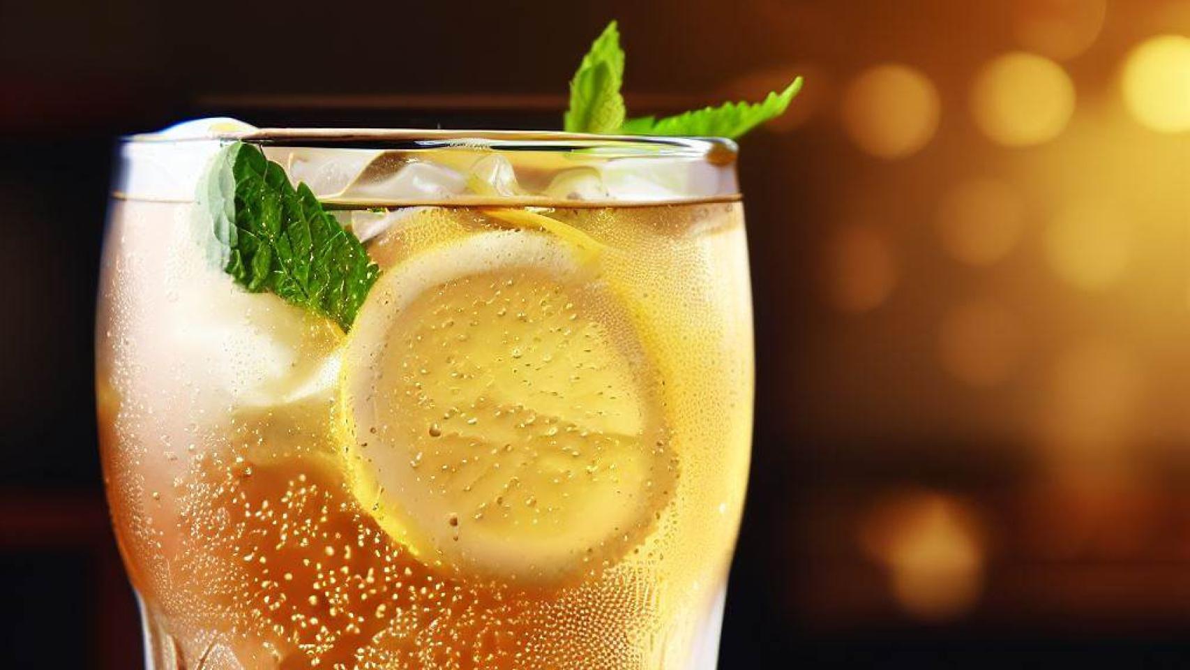 La bebida quemagrasa y refrescante perfecta para lucir tripa plana este verano