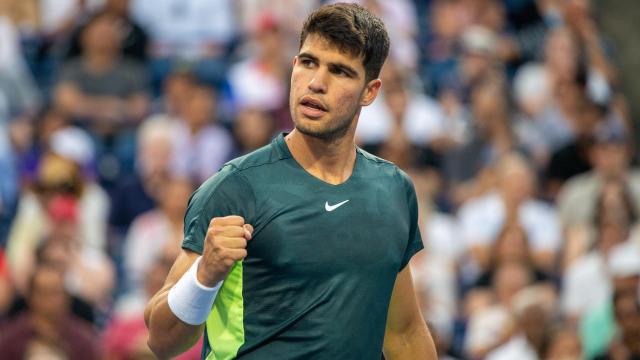 Carlos Alcaraz celebra un punto durante su debut en el Master 1.000 de Canadá